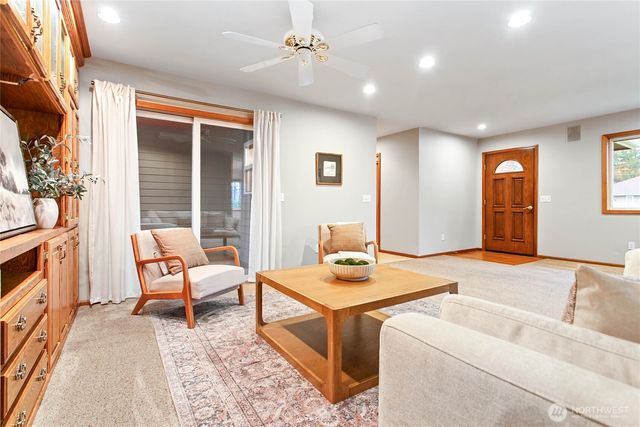 8639 Bender Road, Lynden, WA 98264