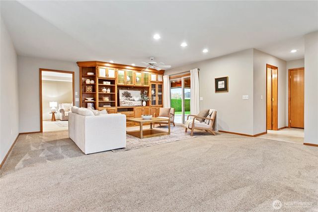 8639 Bender Road, Lynden, WA 98264