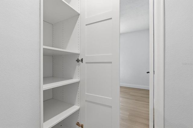 4702 W BAY VIEW AVENUE, Tampa, FL 33611