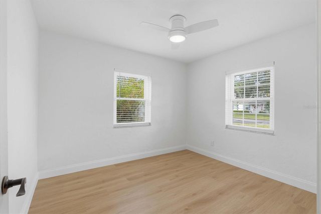 4702 W BAY VIEW AVENUE, Tampa, FL 33611