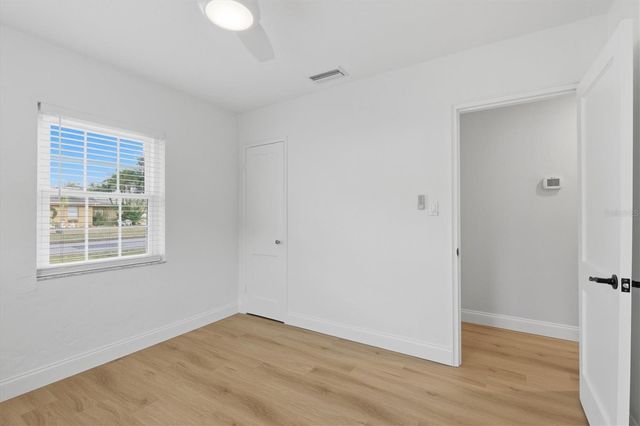 4702 W BAY VIEW AVENUE, Tampa, FL 33611