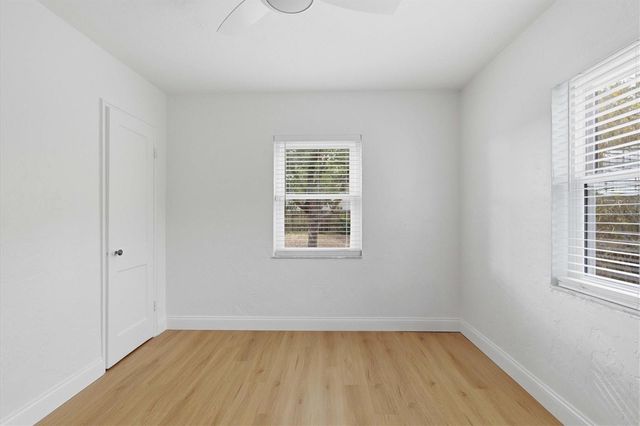 4702 W BAY VIEW AVENUE, Tampa, FL 33611