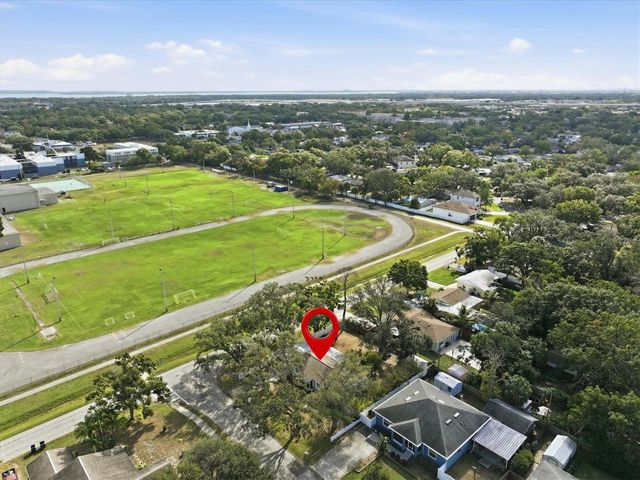 4702 W BAY VIEW AVENUE, Tampa, FL 33611