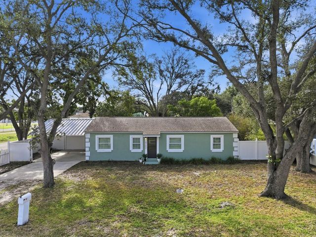 4702 W BAY VIEW AVENUE, Tampa, FL 33611