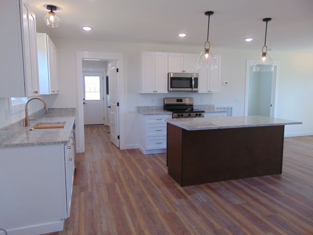 3936 Buffalo Rd, Summertown, TN 38483