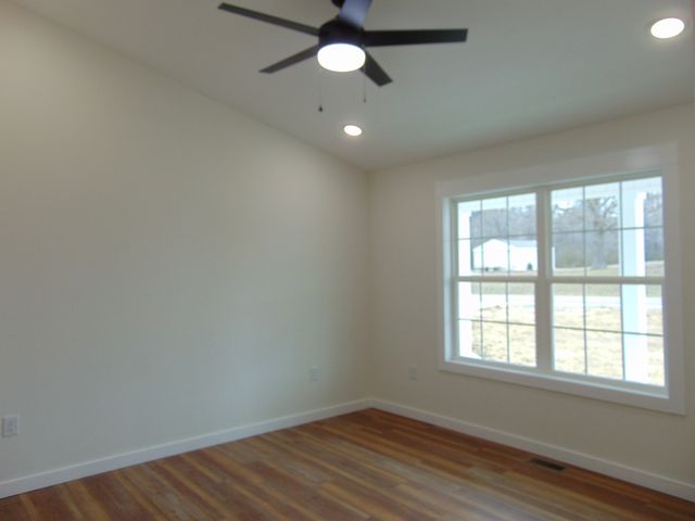 3936 Buffalo Rd, Summertown, TN 38483