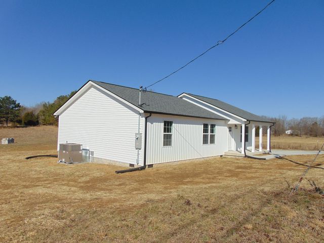 3936 Buffalo Rd, Summertown, TN 38483