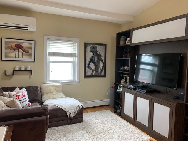 907 East 4th St. 3, Boston, MA 02127