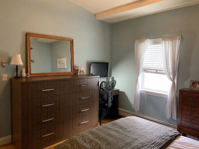 907 East 4th St. 3, Boston, MA 02127