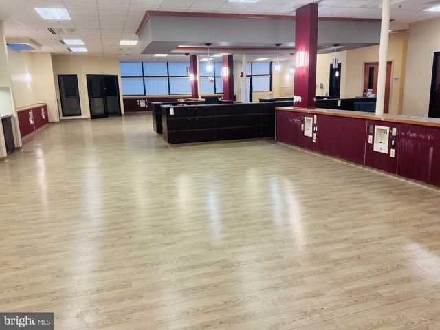 1730 HAMLIN ST NE, Washington, DC 20018