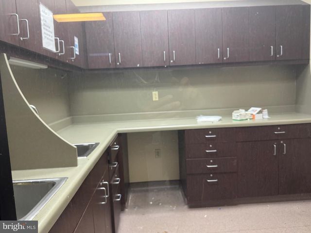 1730 HAMLIN ST NE, Washington, DC 20018