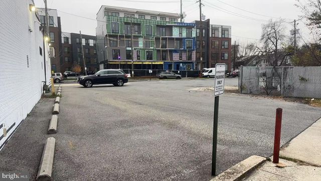 1730 HAMLIN ST NE, Washington, DC 20018