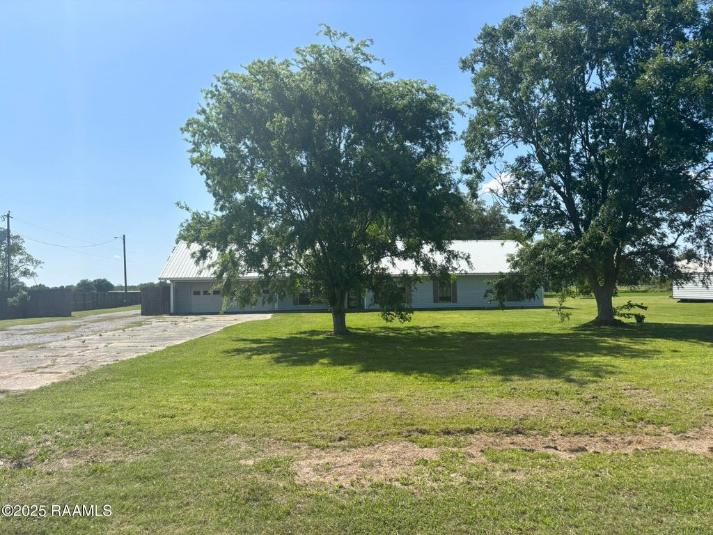10130 Romules Road, Kaplan, LA 70548