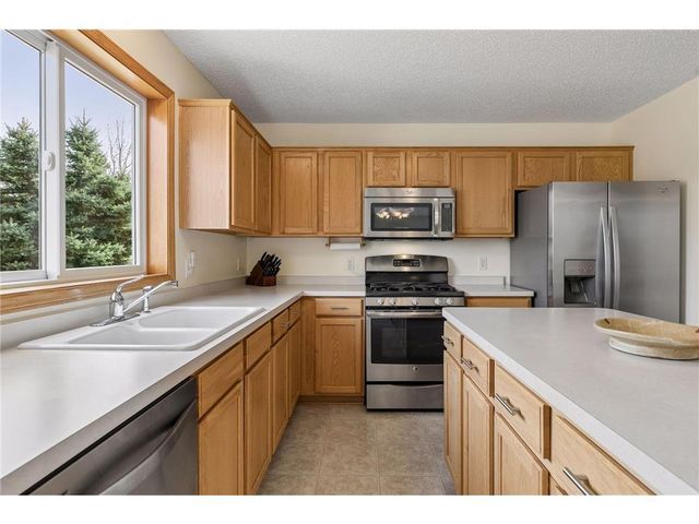 49 Windsor Wood Path, Hudson, WI 54016