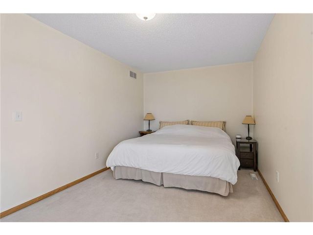 49 Windsor Wood Path, Hudson, WI 54016