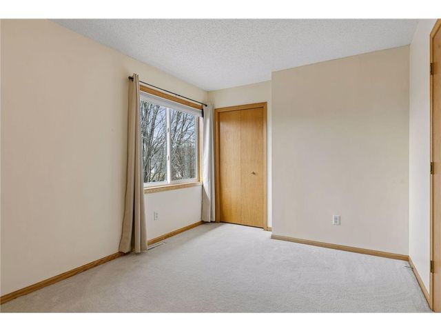49 Windsor Wood Path, Hudson, WI 54016