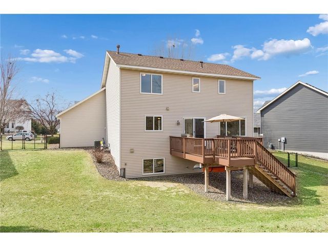 49 Windsor Wood Path, Hudson, WI 54016