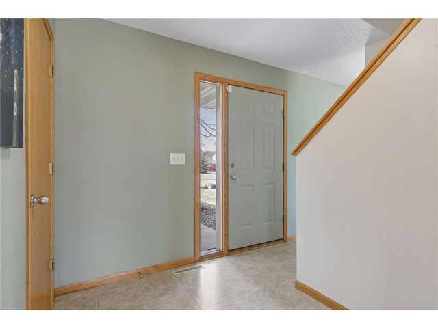49 Windsor Wood Path, Hudson, WI 54016