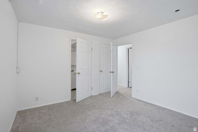 6149 S WALNUT WOOD DR, Kearns, UT 84118