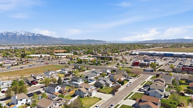 6149 S WALNUT WOOD DR, Kearns, UT 84118