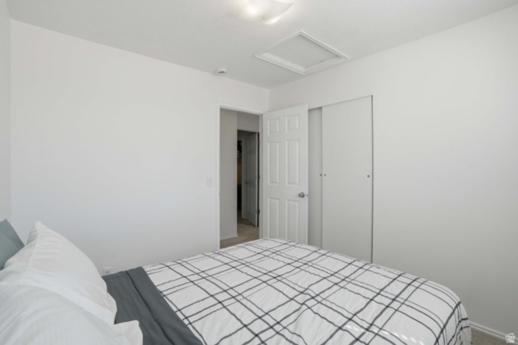 Image 13 of property listing at 6149 S WALNUT WOOD DR, Kearns, UT 84118