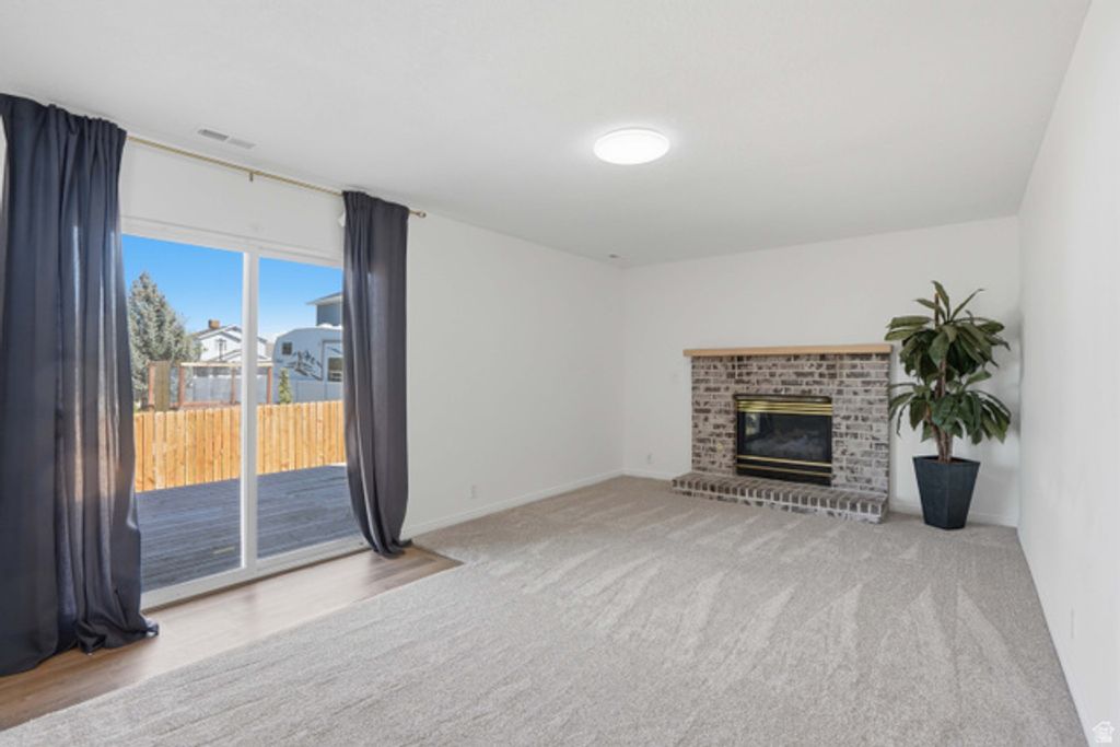 Image 8 of property listing at 6149 S WALNUT WOOD DR, Kearns, UT 84118
