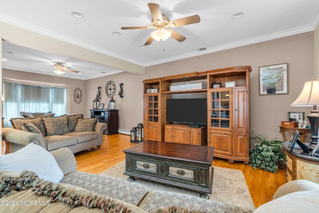 1209 Rue Avenue, Point Pleasant, NJ 08742