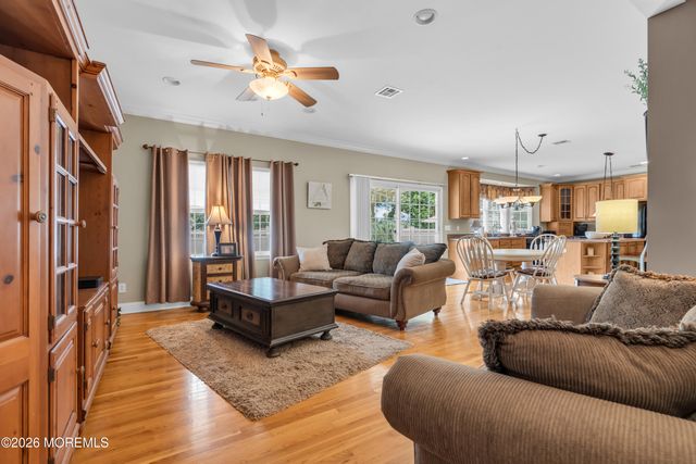 1209 Rue Avenue, Point Pleasant, NJ 08742