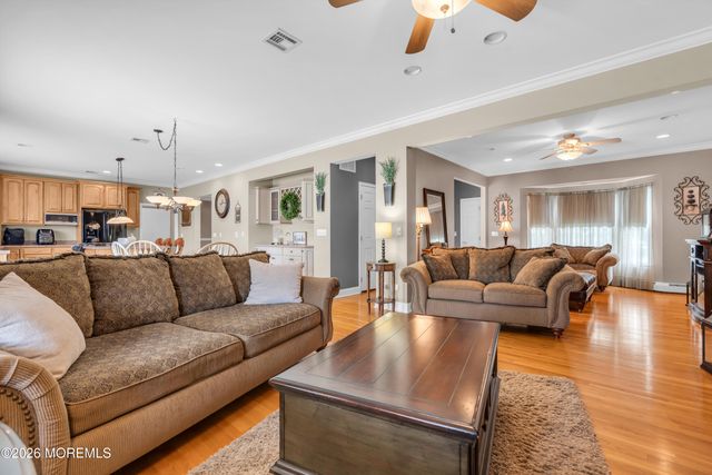 1209 Rue Avenue, Point Pleasant, NJ 08742