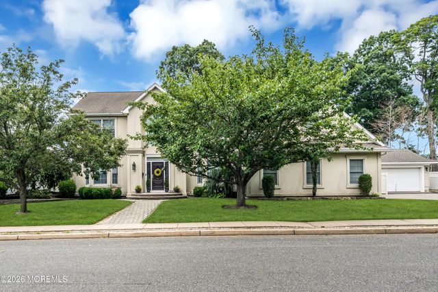 1209 Rue Avenue, Point Pleasant, NJ 08742