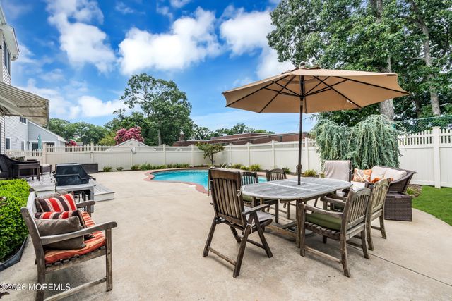 1209 Rue Avenue, Point Pleasant, NJ 08742