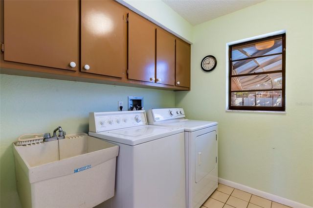 1589 RIDGE TOP WAY, Clearwater, FL 33765