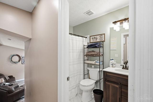 1567 Tollgate Court, Lebanon, OH 45036