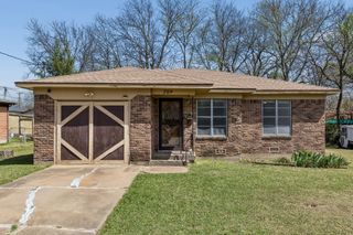 709 S Burdette Avenue, Sherman, TX 75090