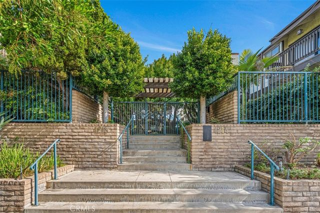 4218 Troost 20, Studio City, CA 91604