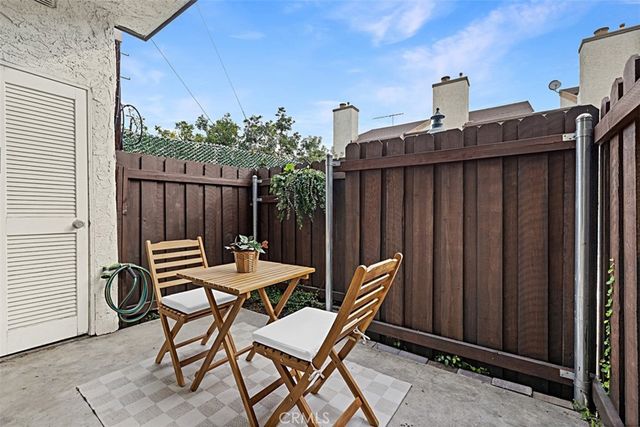 4218 Troost 20, Studio City, CA 91604