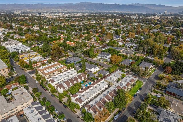 4218 Troost 20, Studio City, CA 91604