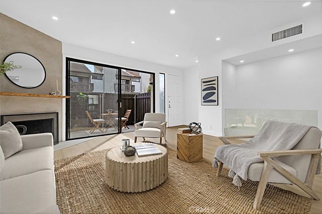 4218 Troost 20, Studio City, CA 91604