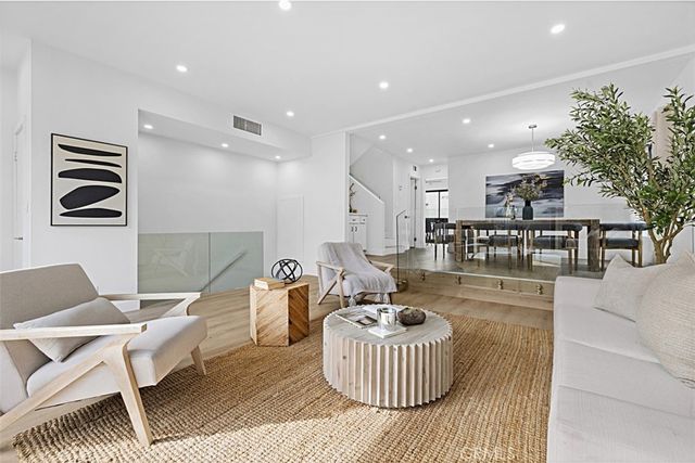 4218 Troost 20, Studio City, CA 91604