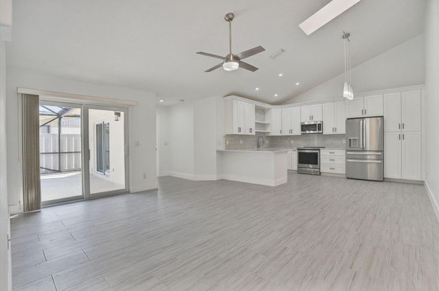 5230 Woodruff Lane, Palm Beach Gardens, FL 33418