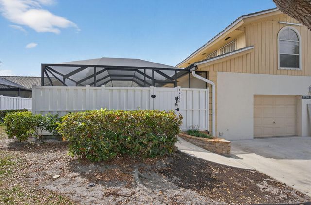 5230 Woodruff Lane, Palm Beach Gardens, FL 33418