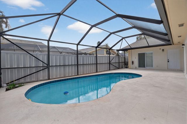 5230 Woodruff Lane, Palm Beach Gardens, FL 33418