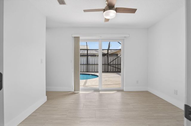 5230 Woodruff Lane, Palm Beach Gardens, FL 33418