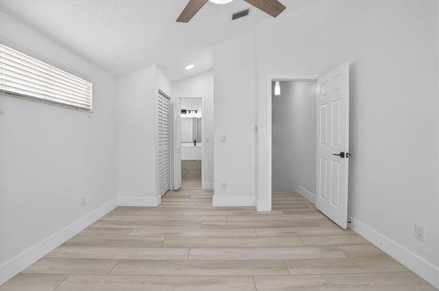 5230 Woodruff Lane, Palm Beach Gardens, FL 33418