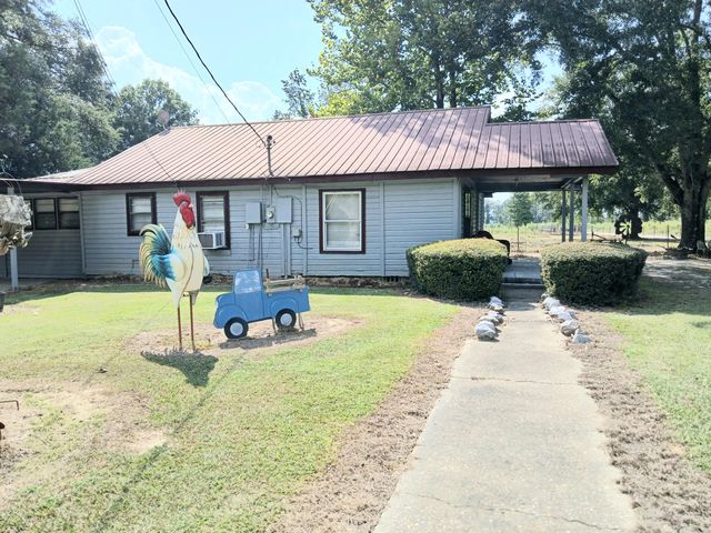 326 Rogers Rd., Columbia, MS 39429