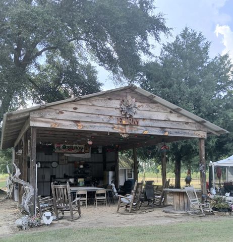 326 Rogers Rd., Columbia, MS 39429