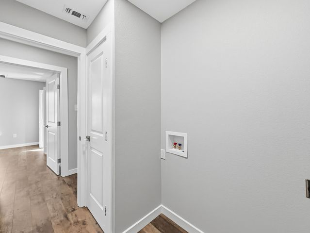 104 Clark Street, Whitesboro, TX 76273