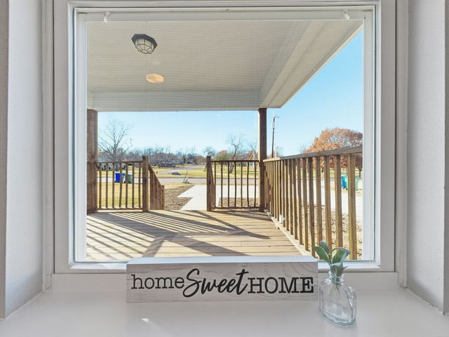 104 Clark Street, Whitesboro, TX 76273