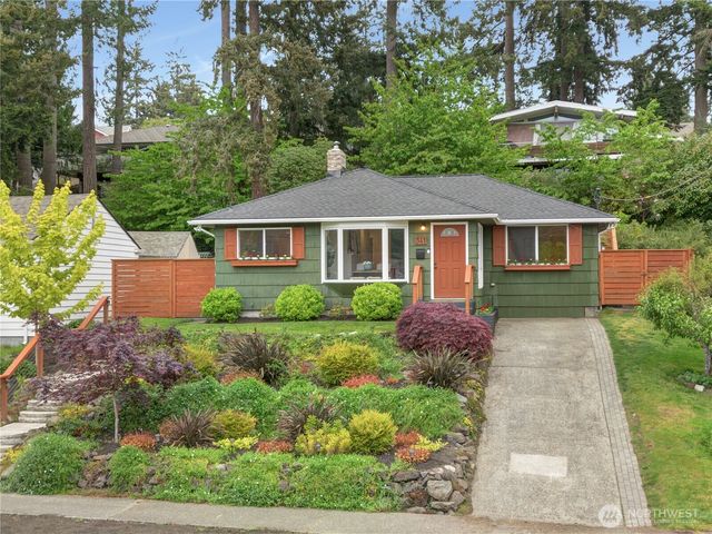 341 Del Monte Avenue, Fircrest, WA 98466