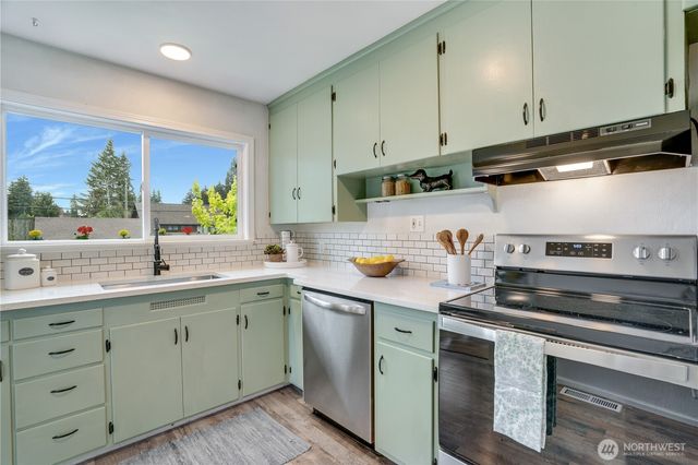 341 Del Monte Avenue, Fircrest, WA 98466